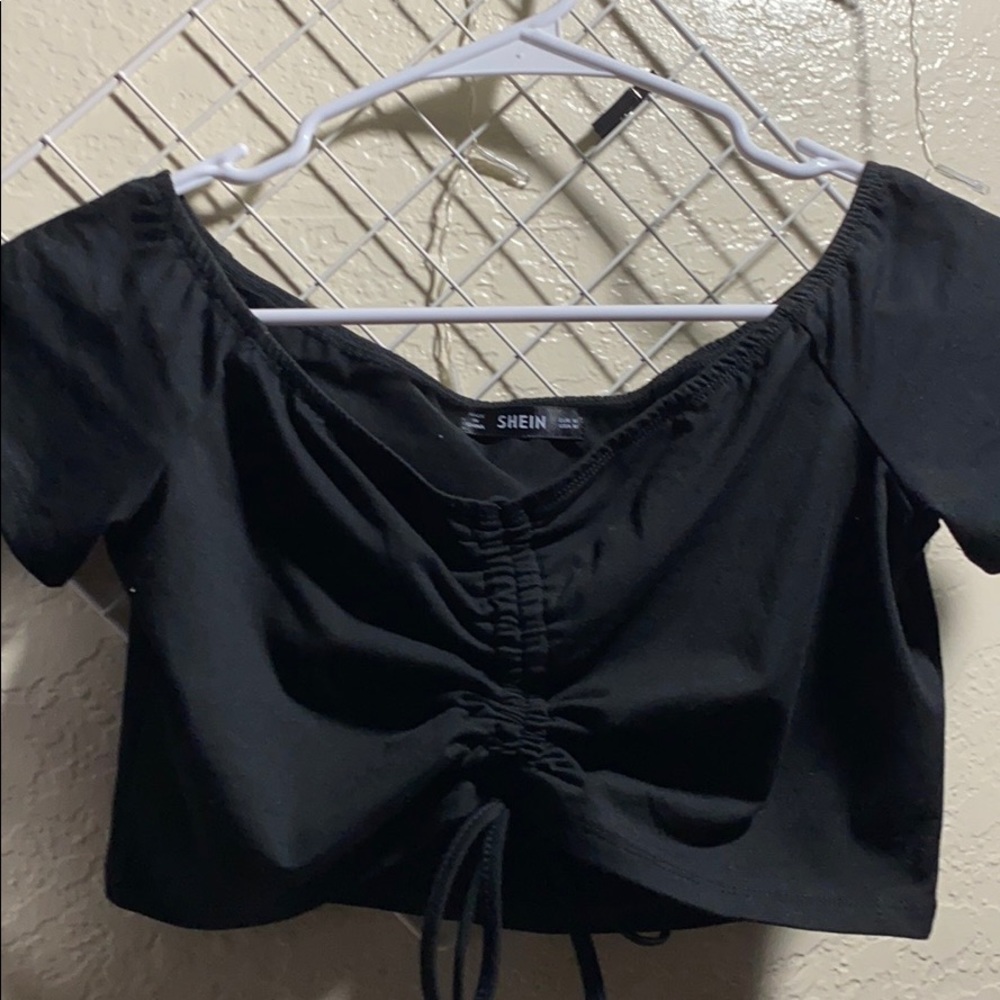 Tops - Picture 2 of 16